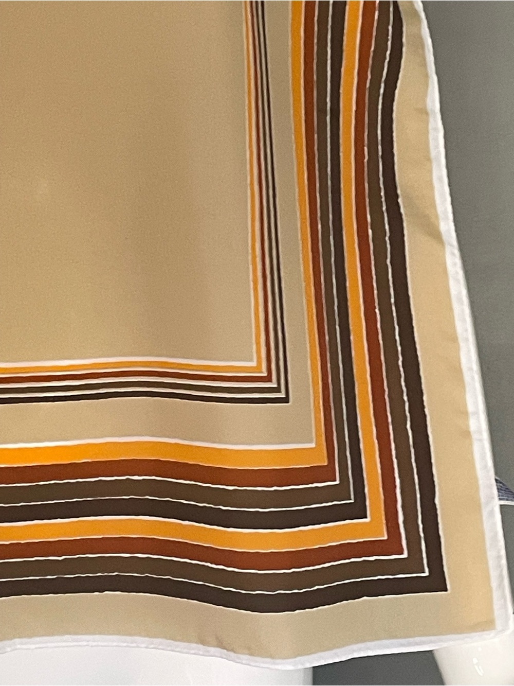 Vintage 70s Striped Poly Scarf 21 In Excellent Confition - Picture 7 of 9
